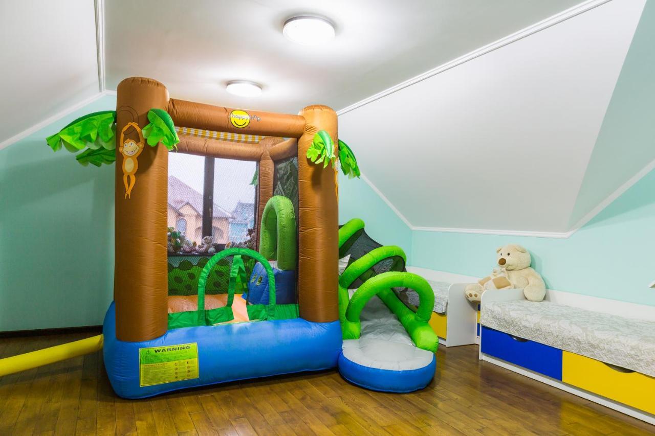 Villa Miliy Dom Myla 외부 사진