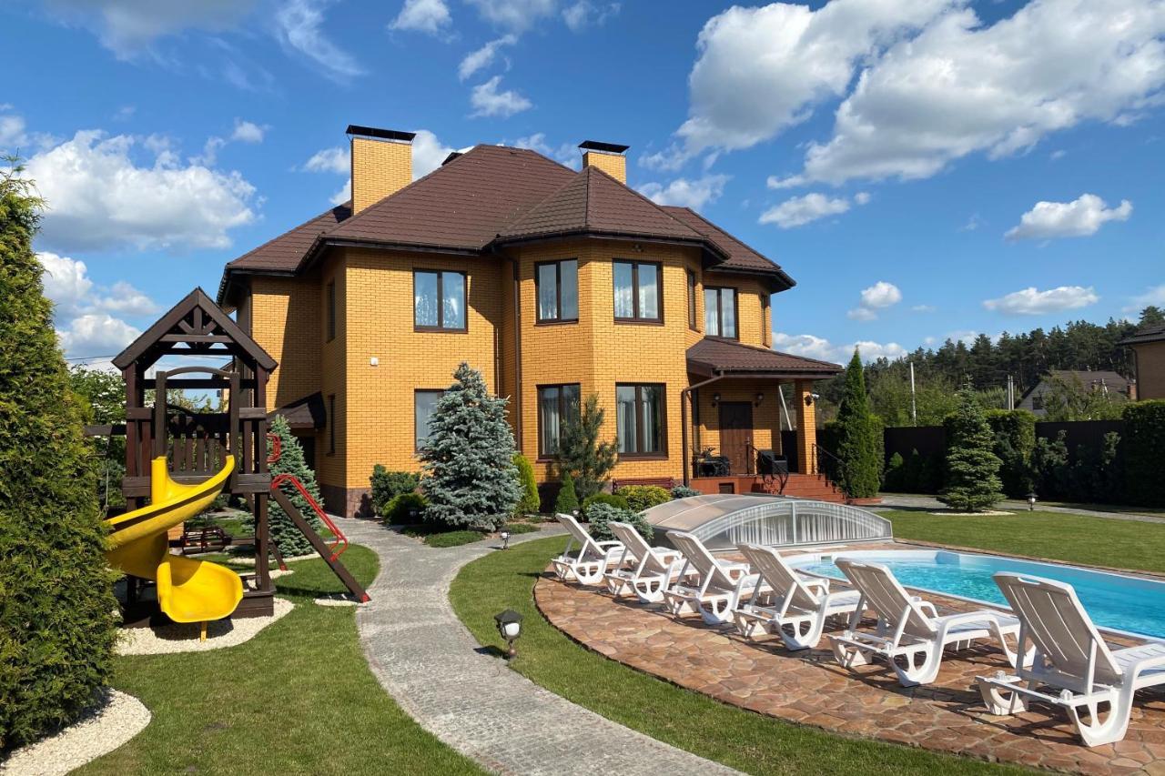 Villa Miliy Dom Myla 외부 사진