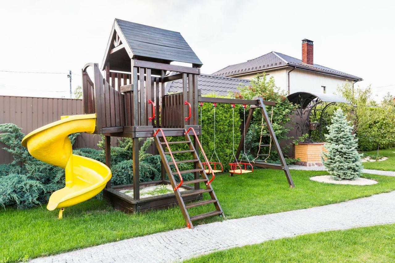 Villa Miliy Dom Myla 외부 사진